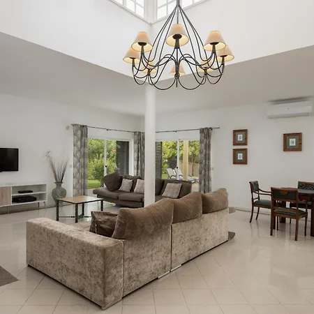 Popa - Golf Front With Games By Hd